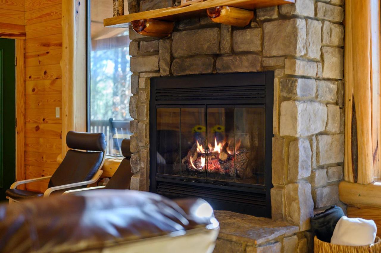 The Eastwood Spacious Retreat With 4 King En-Suites - Hot Tub - Pet-Friendly - Cozy Fire Pit - Prime Location - Multi-Family Broken Bow Dış mekan fotoğraf