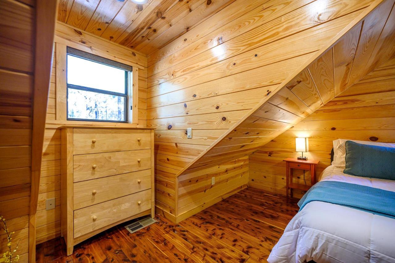 The Eastwood Spacious Retreat With 4 King En-Suites - Hot Tub - Pet-Friendly - Cozy Fire Pit - Prime Location - Multi-Family Broken Bow Dış mekan fotoğraf