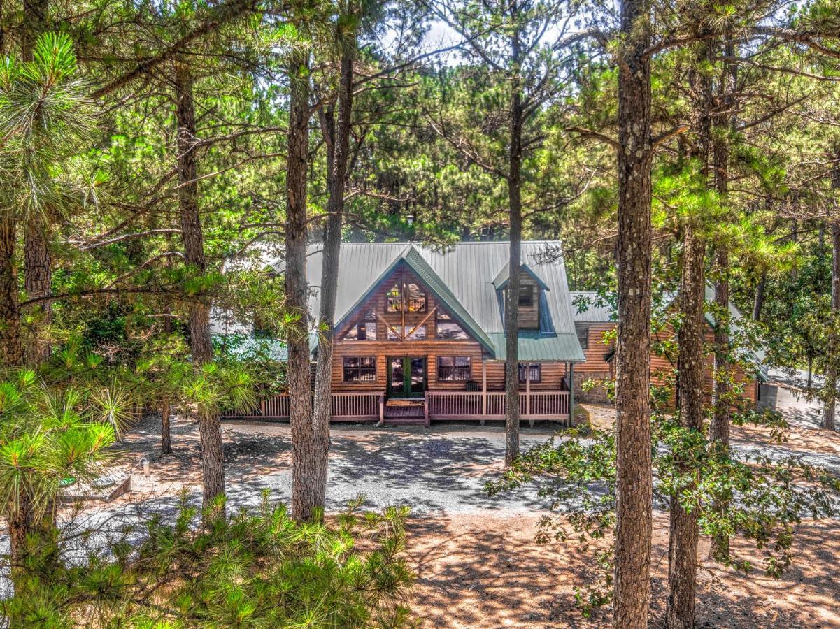 The Eastwood Spacious Retreat With 4 King En-Suites - Hot Tub - Pet-Friendly - Cozy Fire Pit - Prime Location - Multi-Family Broken Bow Dış mekan fotoğraf