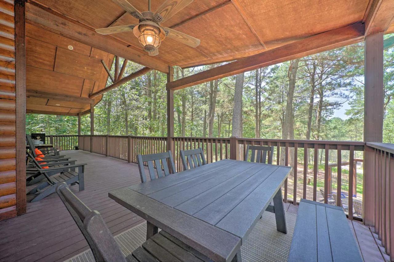 The Eastwood Spacious Retreat With 4 King En-Suites - Hot Tub - Pet-Friendly - Cozy Fire Pit - Prime Location - Multi-Family Broken Bow Dış mekan fotoğraf